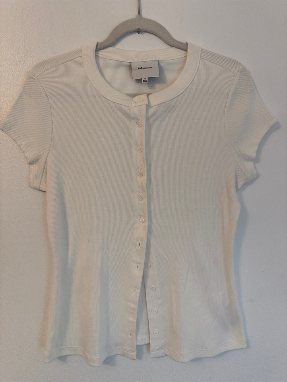 Reformation Cream Short-Sleeve Ribbed Button-Down Tee